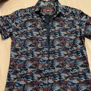 Robert Graham short sleeve button down shirt small